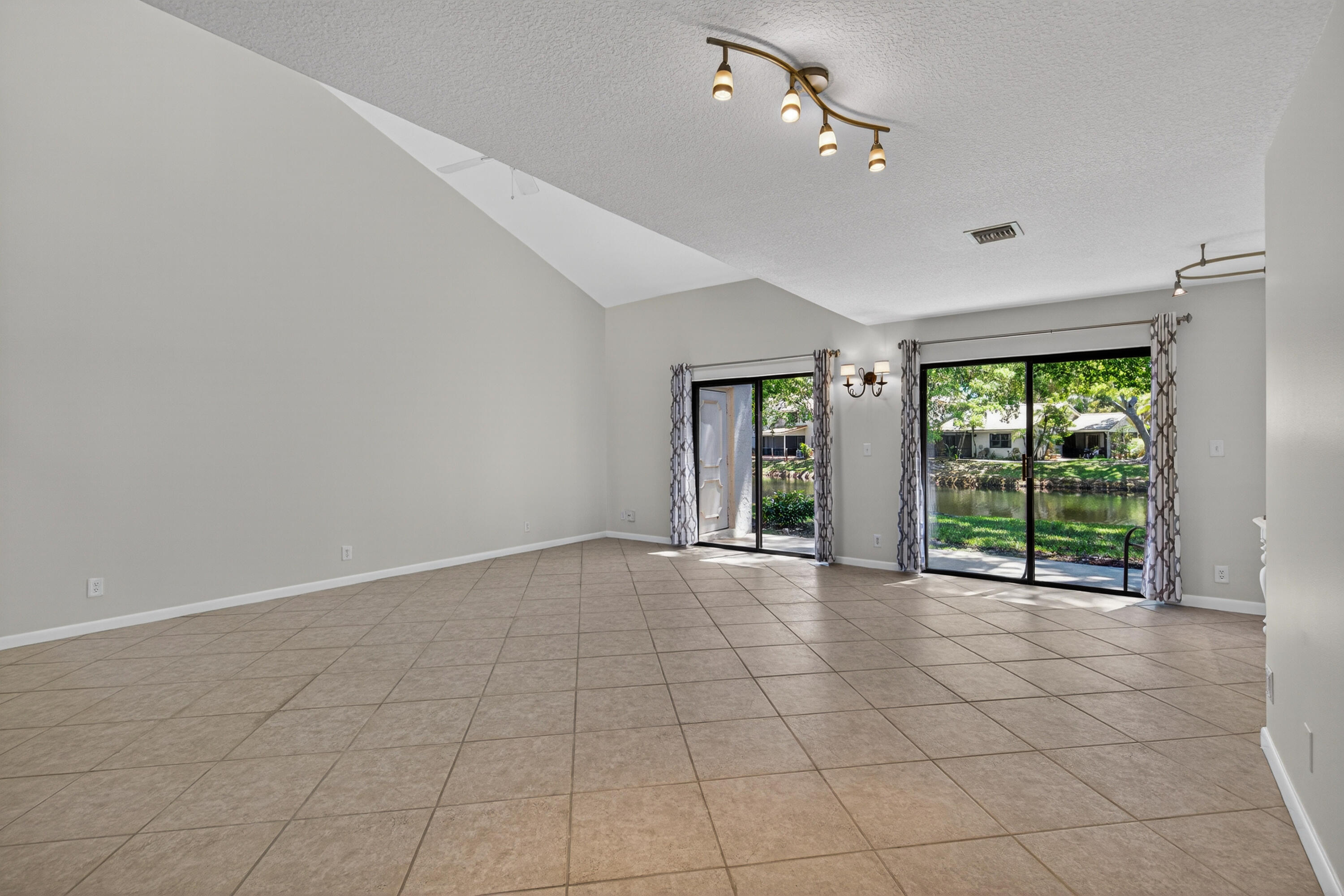 LAKES OF DEER CREEK CONDO - Residential