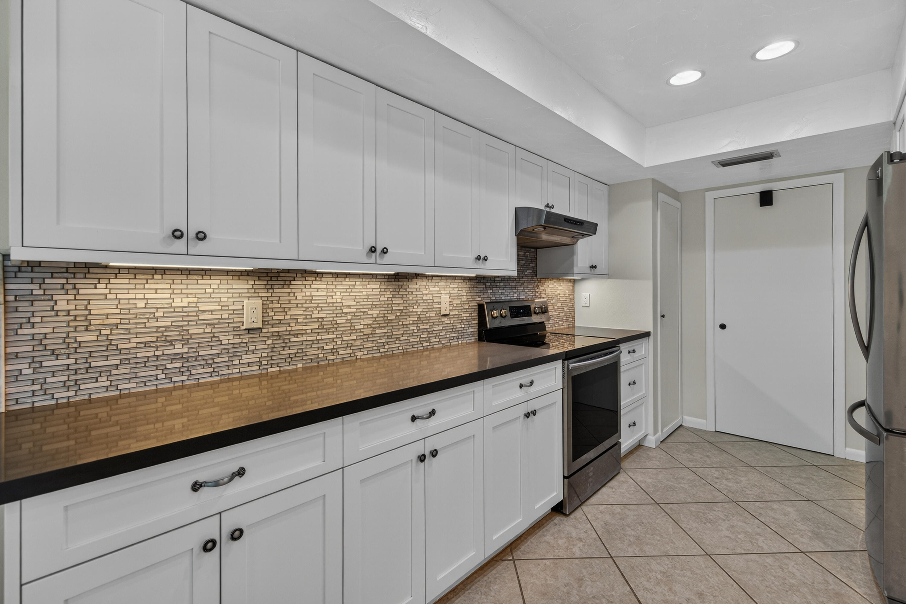 LAKES OF DEER CREEK CONDO - Residential