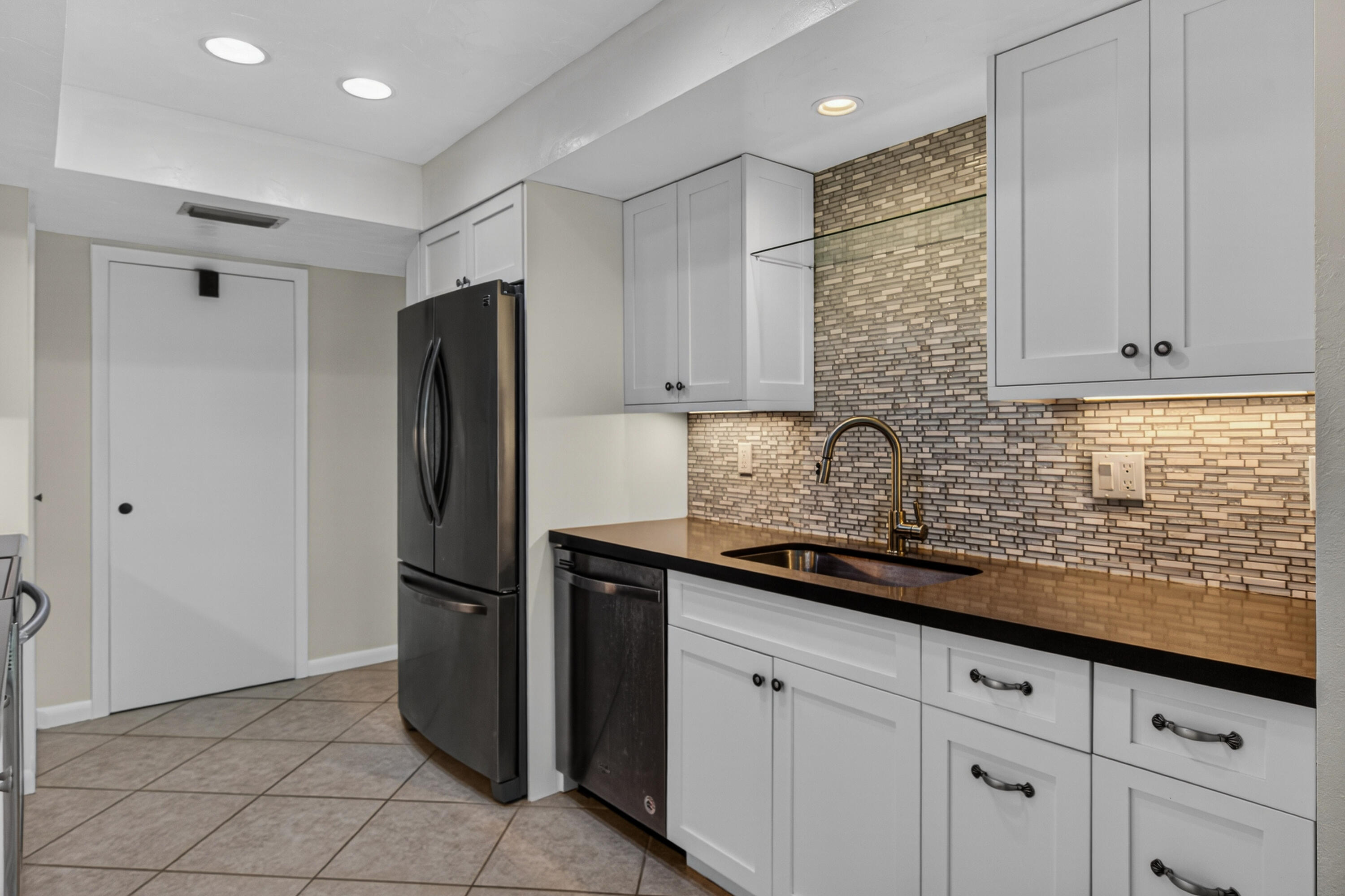 LAKES OF DEER CREEK CONDO - Residential