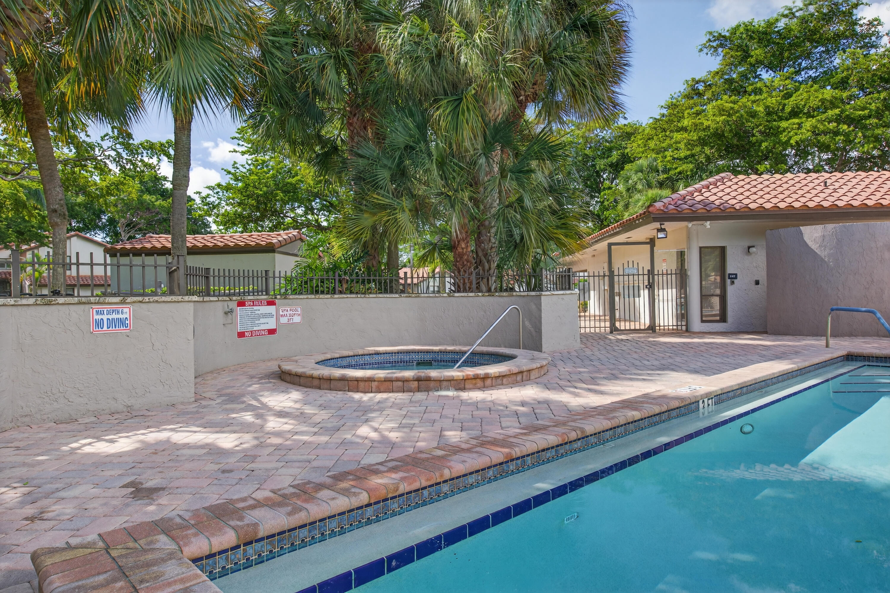 LAKES OF DEER CREEK CONDO - Residential