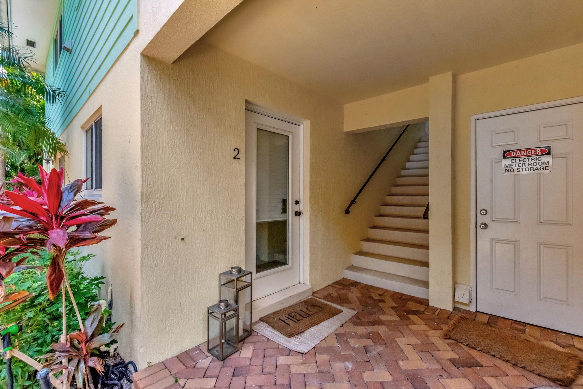 49 SE 7th Avenue 2