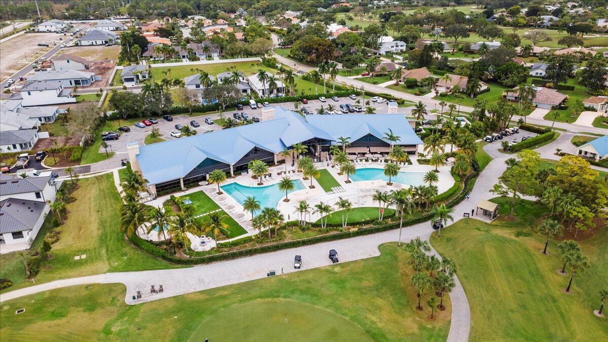 EASTPOINTE SUB PL 9-A IN PB49P3 LT 22 - Residential