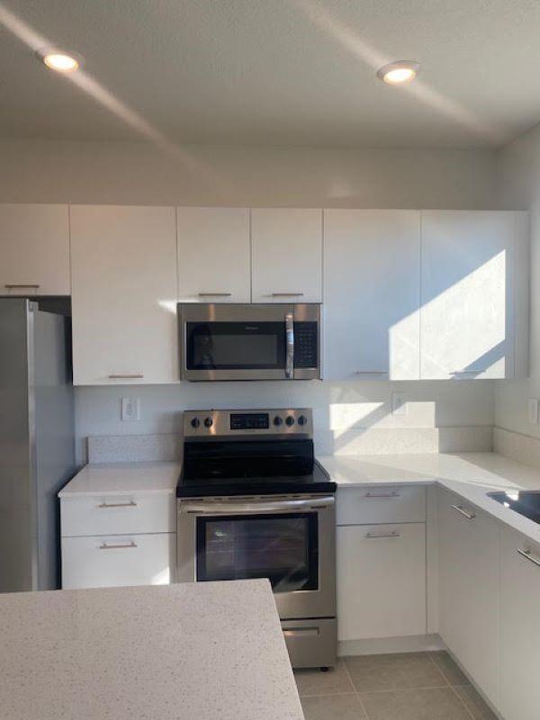WESTVIEW PROVENCE COLLECT - Residential Lease