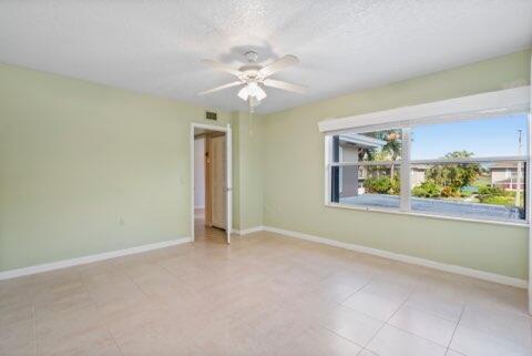 STAMFORD AT SUNSET TRACE - Residential