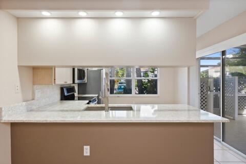 STAMFORD AT SUNSET TRACE (AKA MARTIN DOWNS PLAT 36 - Residential