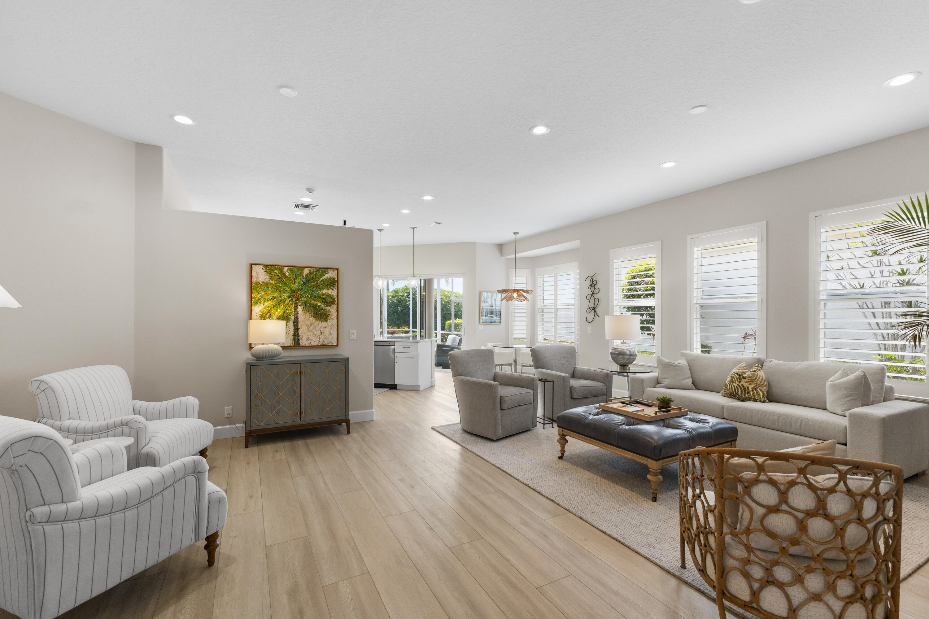 1009 Diamond Head Way