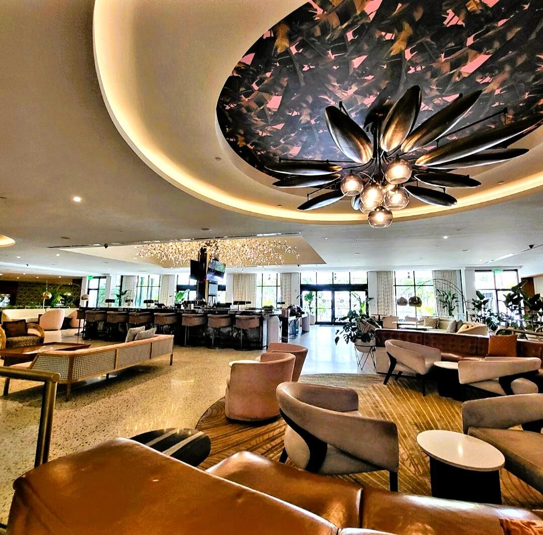 DIAMOND HEAD - Residential