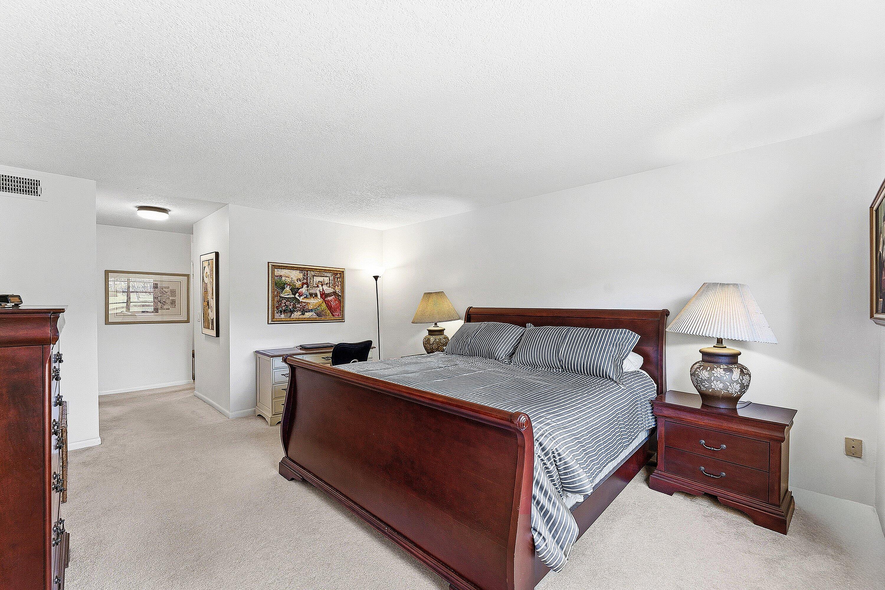 PINES OF BOCA LAGO CONDO - Residential