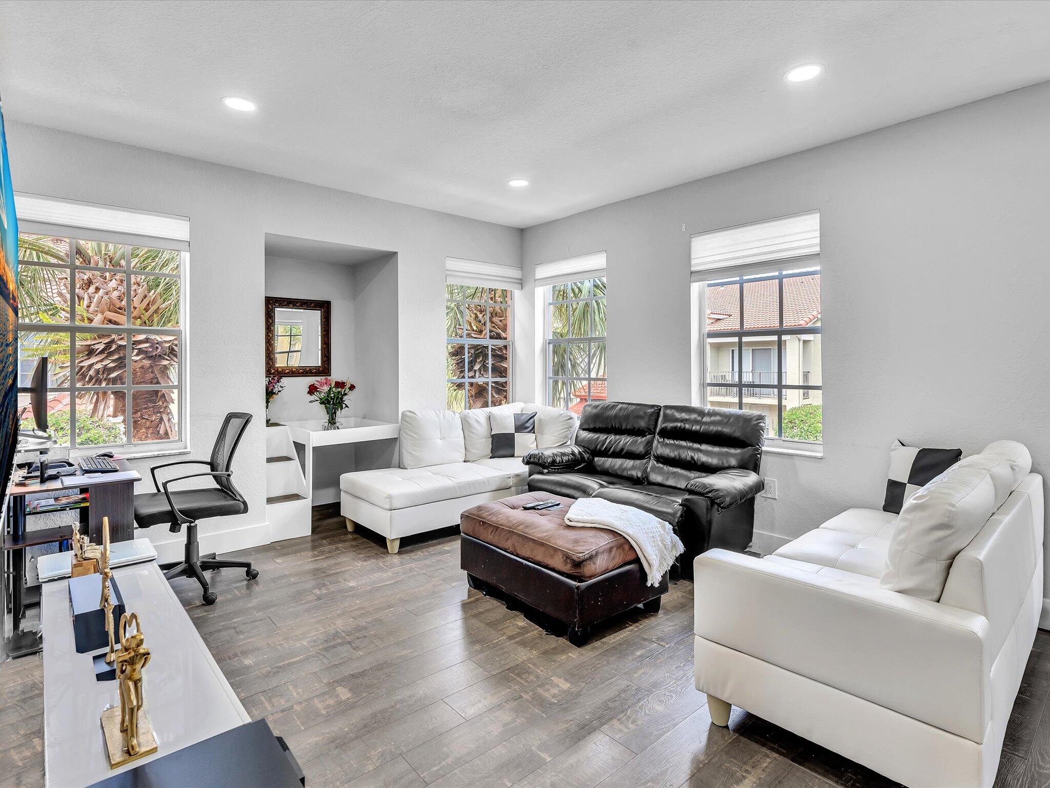 RESIDENCES OF BELMONT AT BOYNTON BEACH CONDOMINIUM - Residential