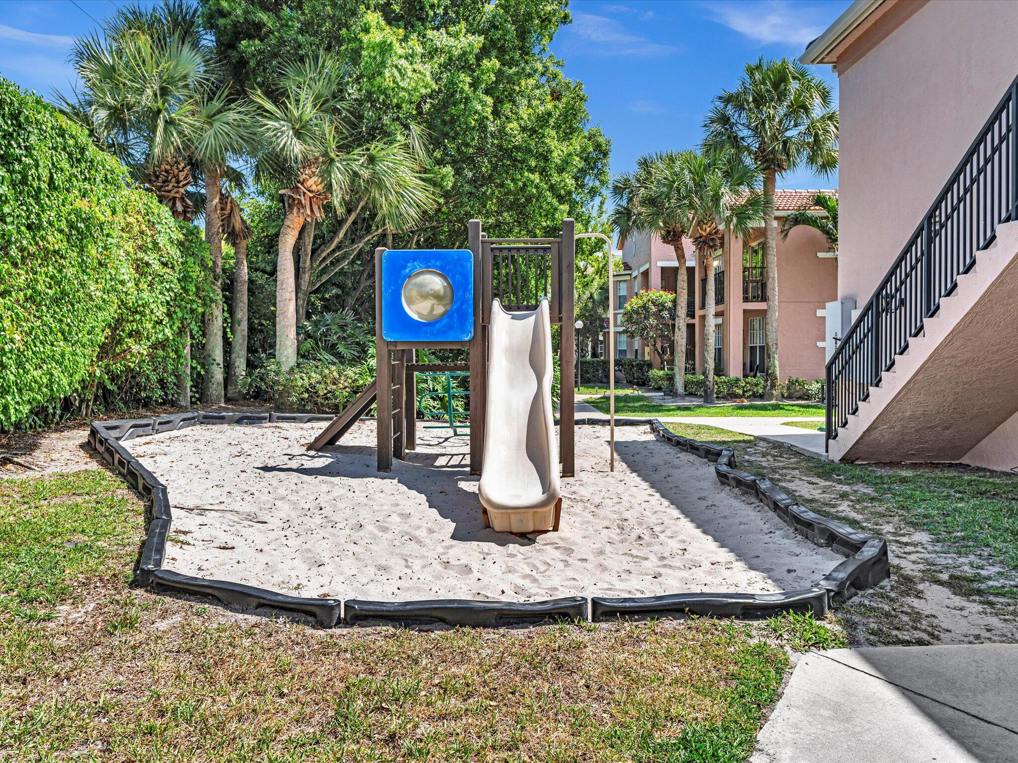 RESIDENCES OF BELMONT AT BOYNTON BEACH CONDOMINIUM - Residential