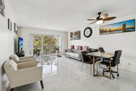 Condominium in Dania Beach FL 604 2nd St St.jpg