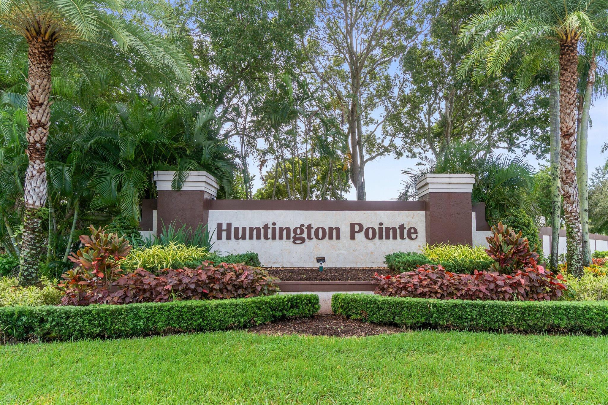 HUNTINGTON POINTE - Residential