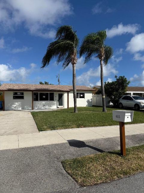 Palm Beach County Townhouses and Villas 106 615 Garnett Street Lantana FL 33462