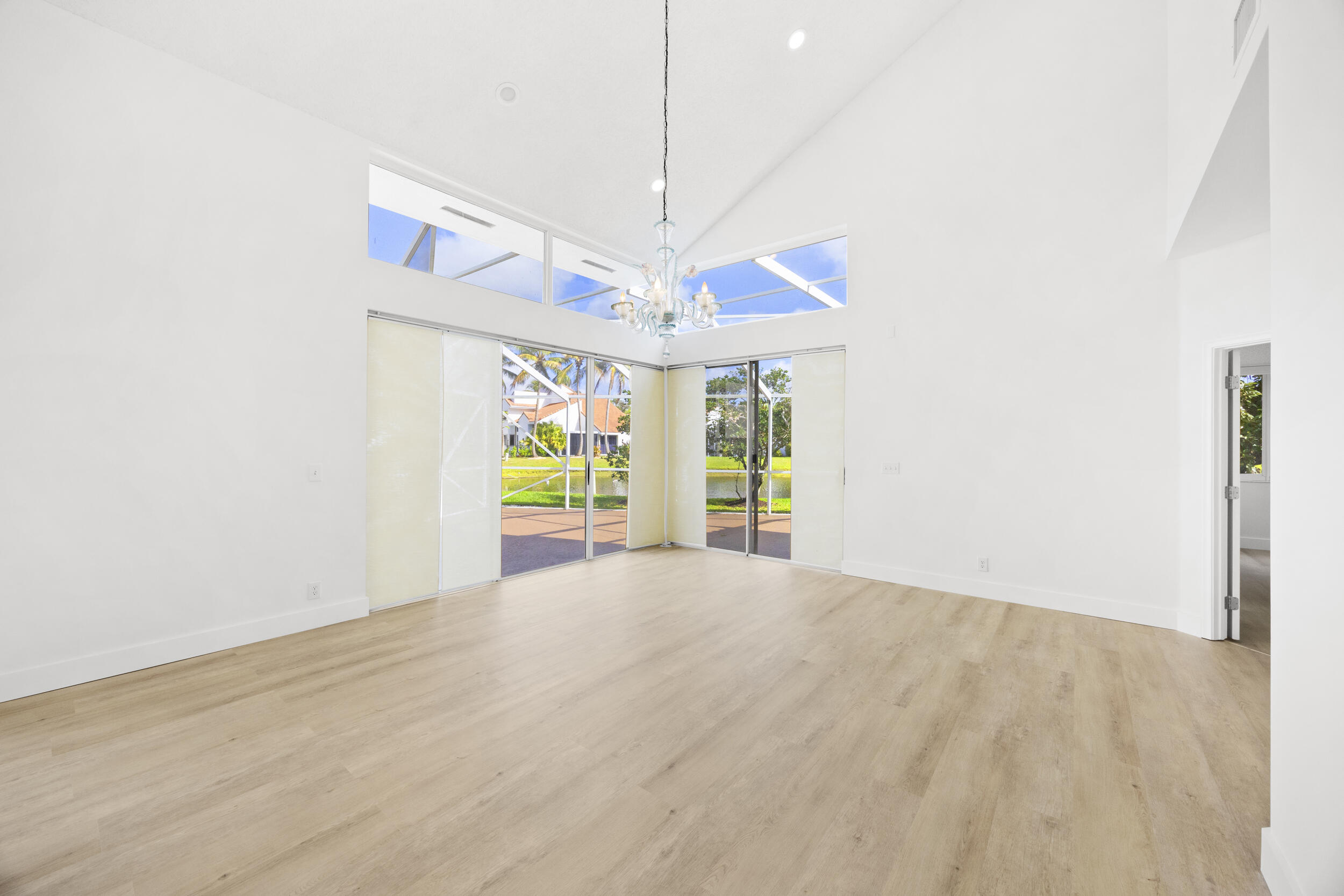 COPPER LAKE - Residential