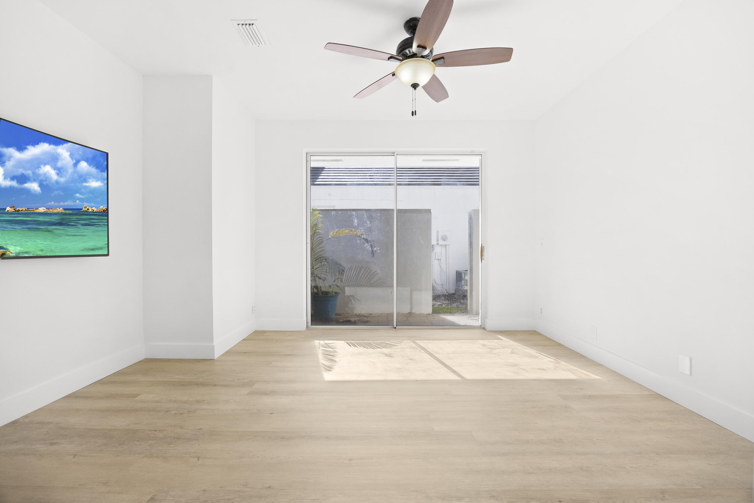 COPPER LAKE - Residential