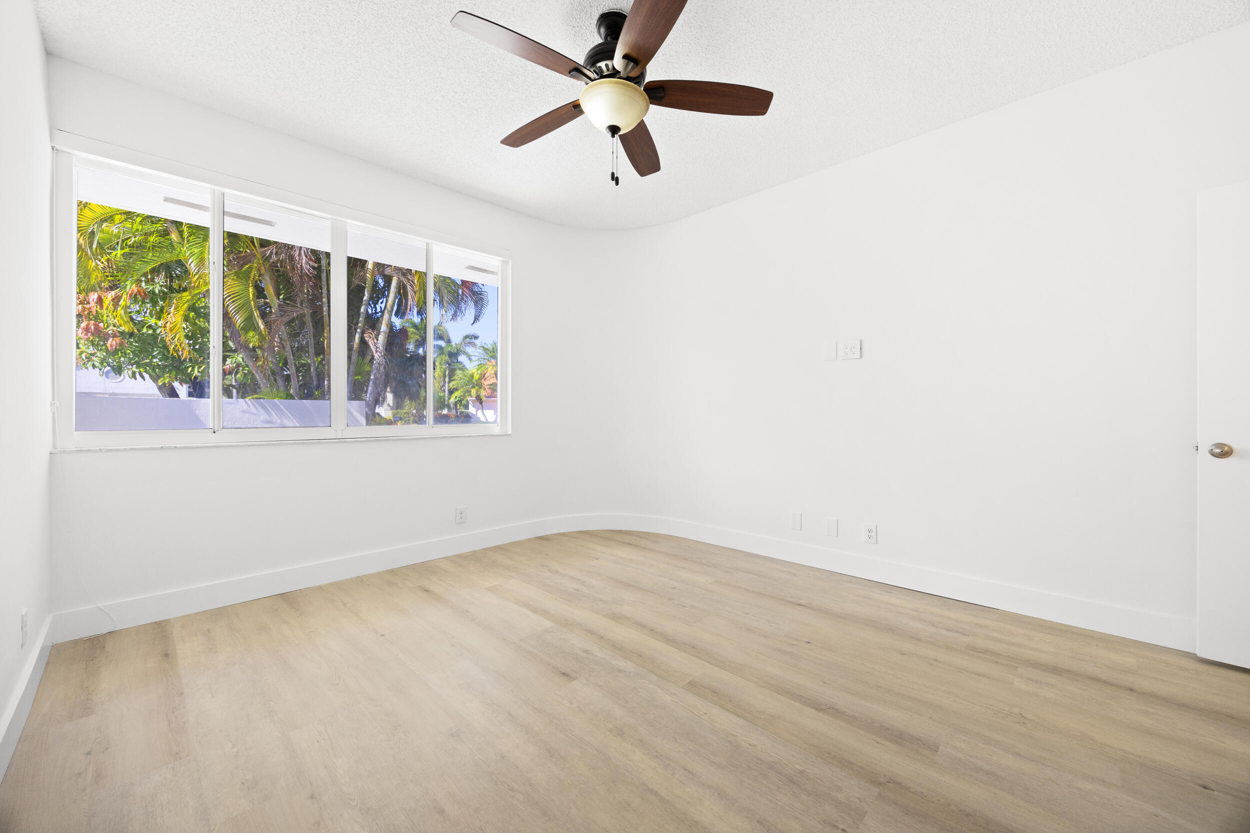 COPPER LAKE - Residential