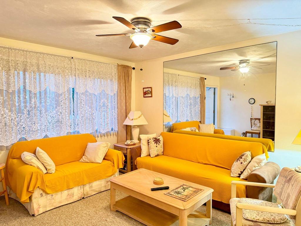 MURRY HILLS APT BLDG CONDO - Residential Lease