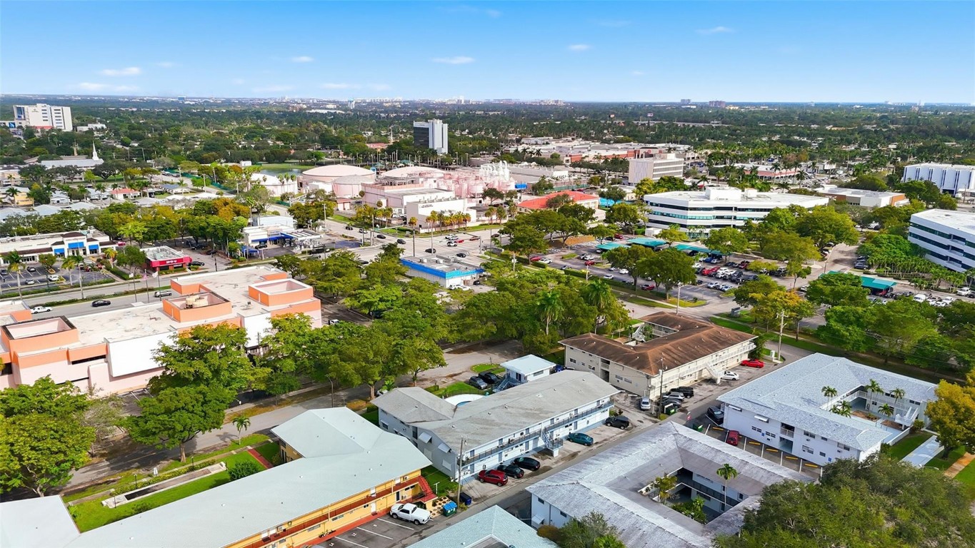 Astor Condo - Residential