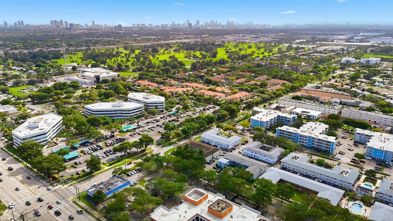 Astor Condo - Residential