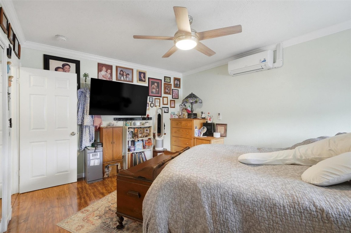 Astor Condo - Residential