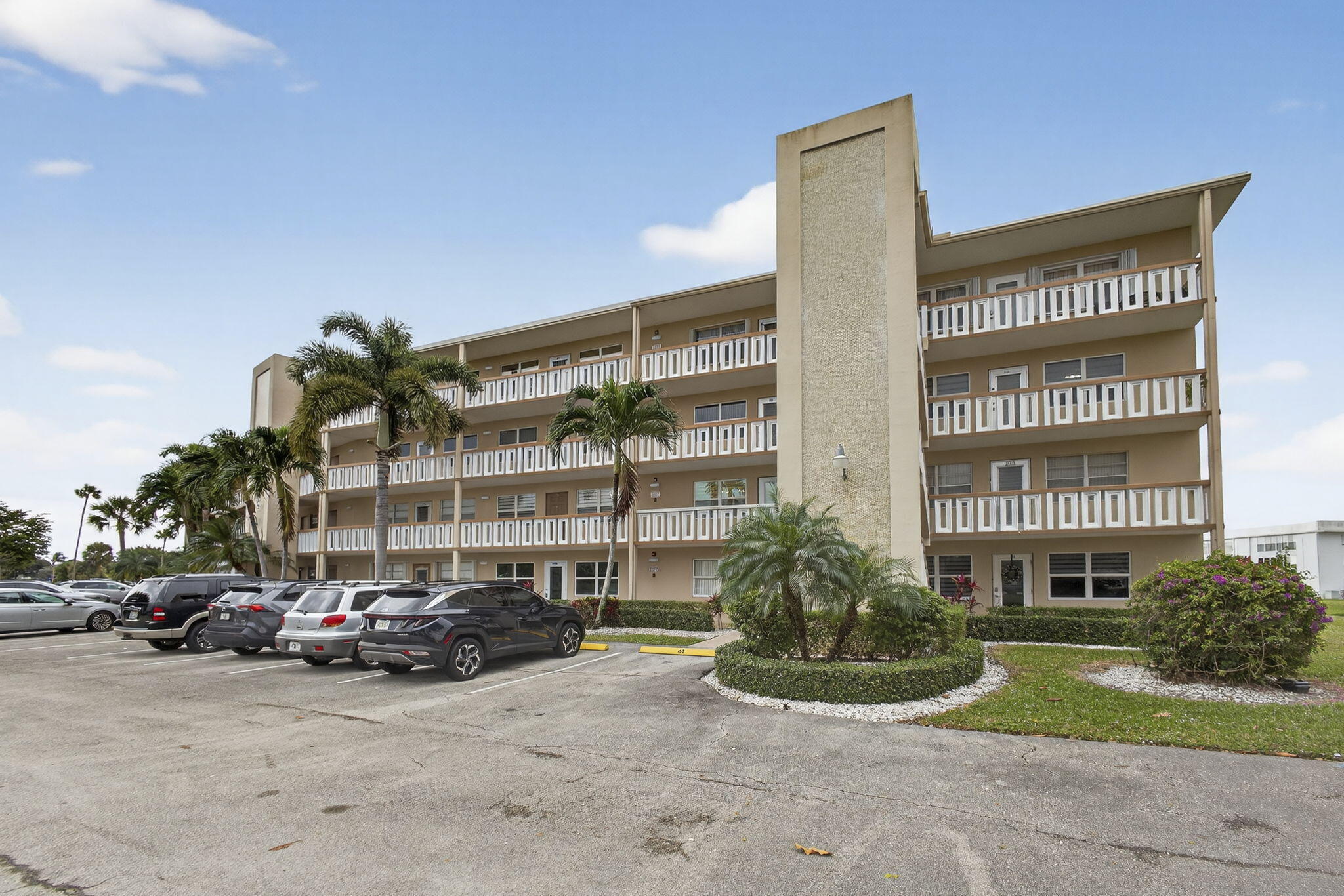 330 Wellington G, West Palm Beach FL 33417
