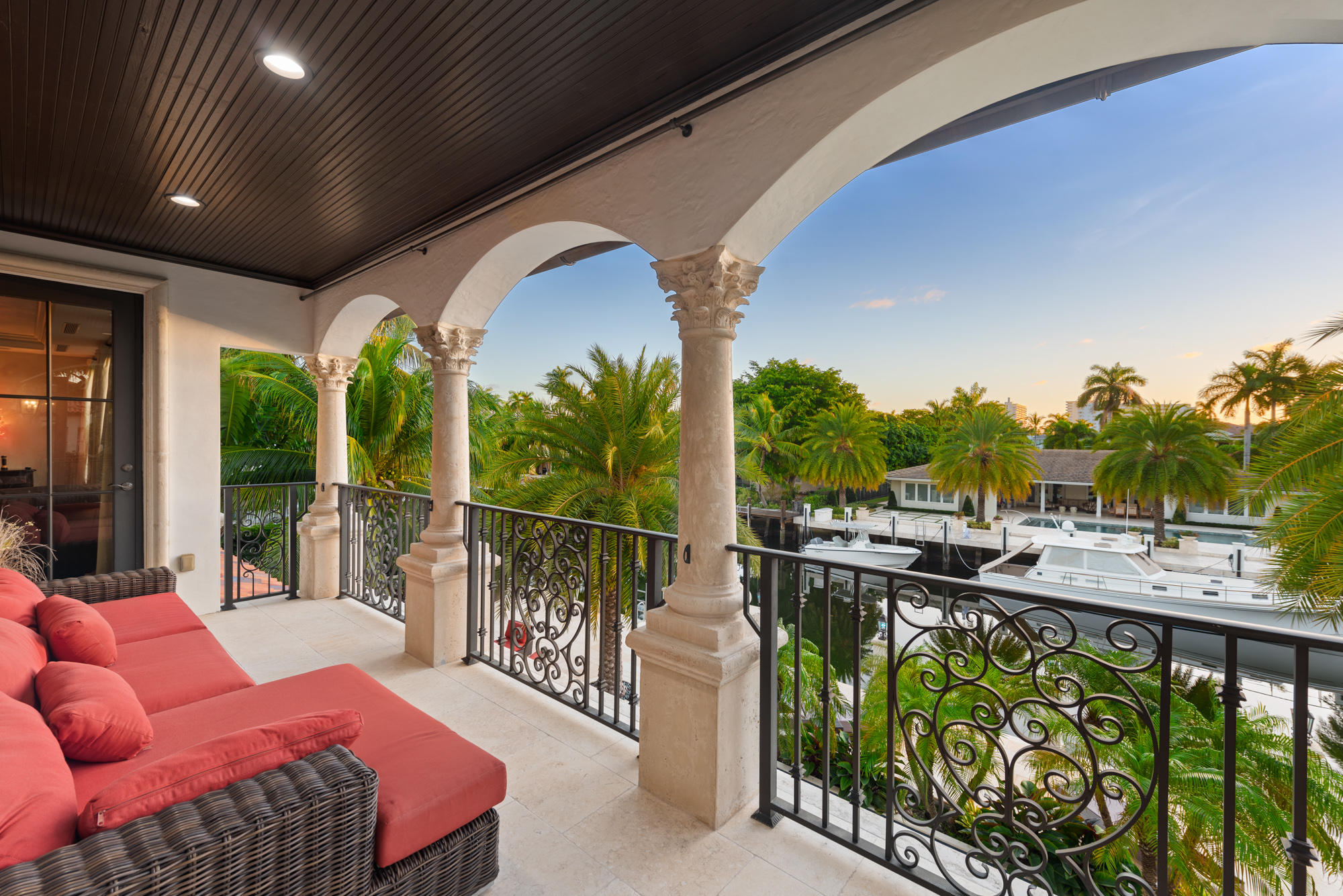 CORAL ISLES - Residential