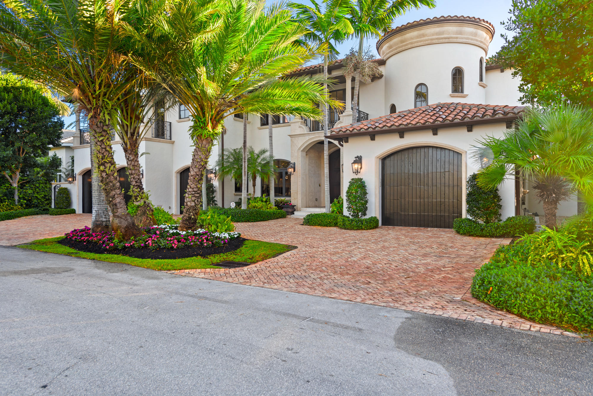 CORAL ISLES - Residential