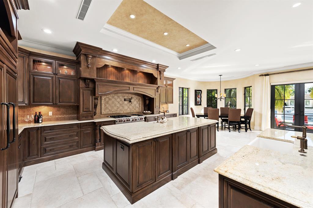 CORAL ISLES - Residential