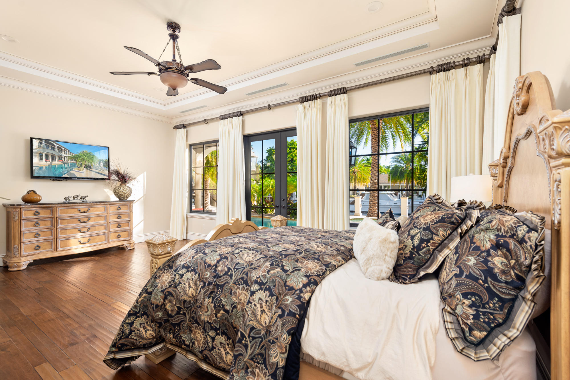 CORAL ISLES - Residential