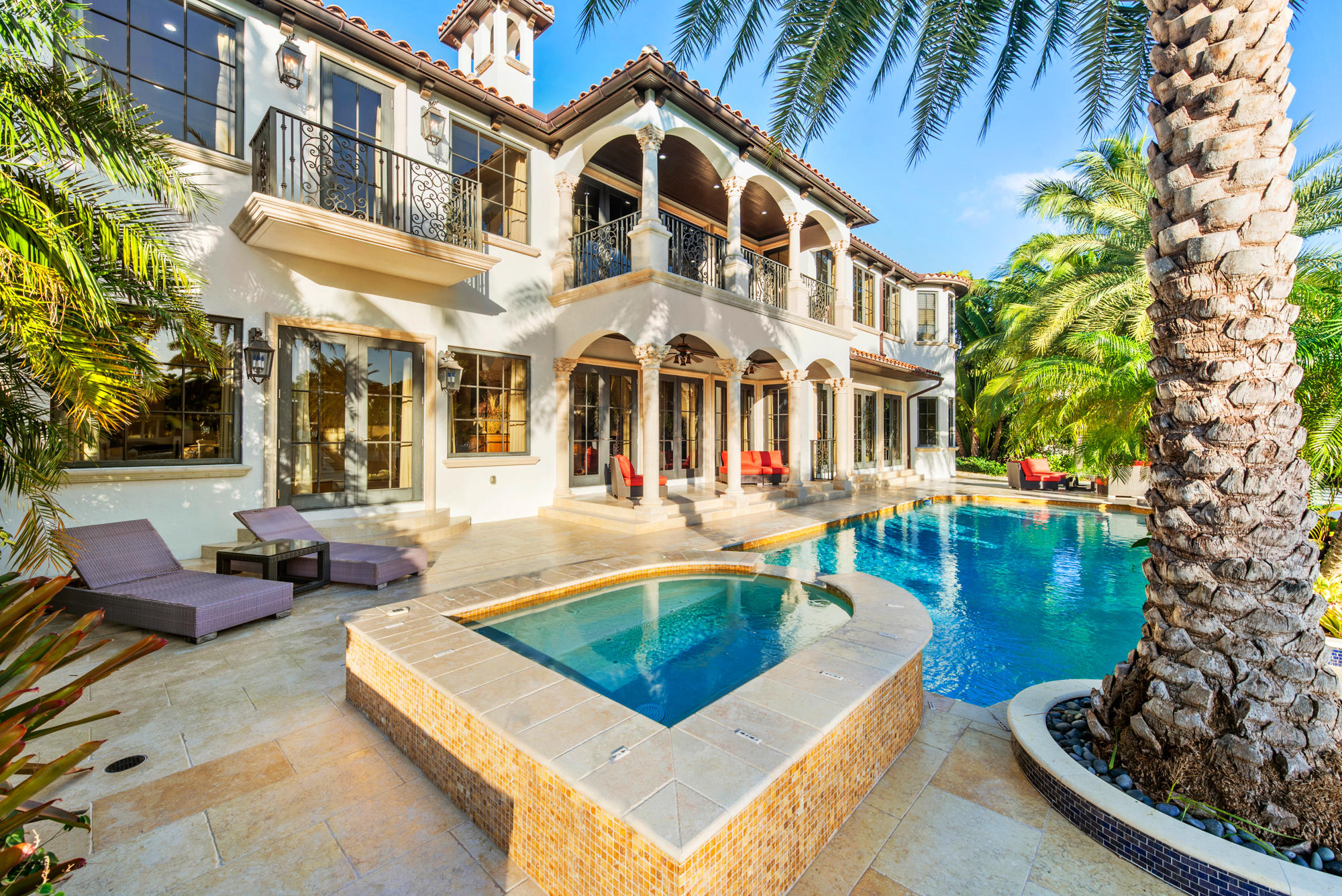 CORAL ISLES - Residential