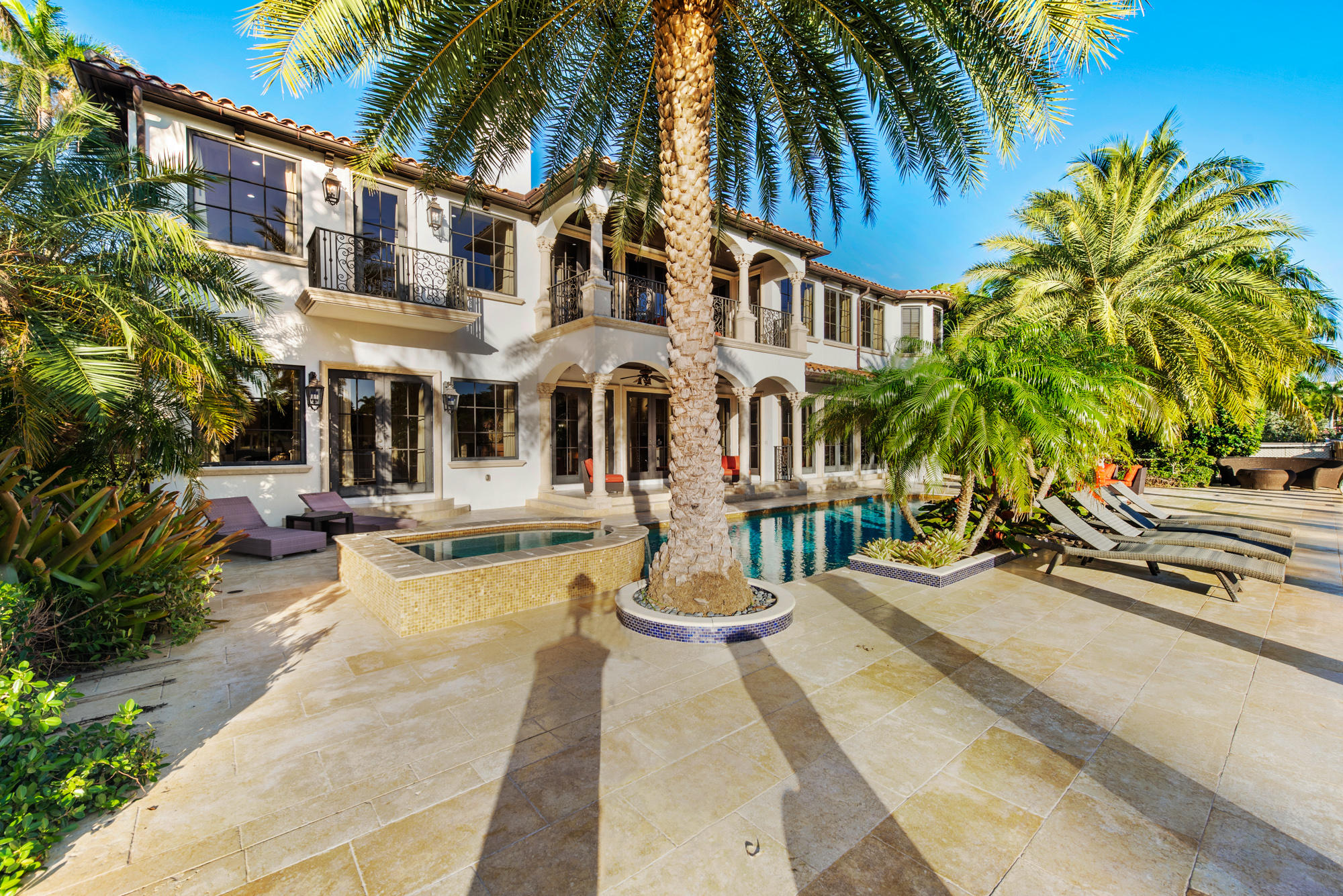 CORAL ISLES - Residential