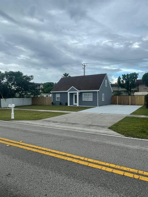Photo of 421 KIRK Road, Palm Springs, FL 33461 (MLS # B26075148)