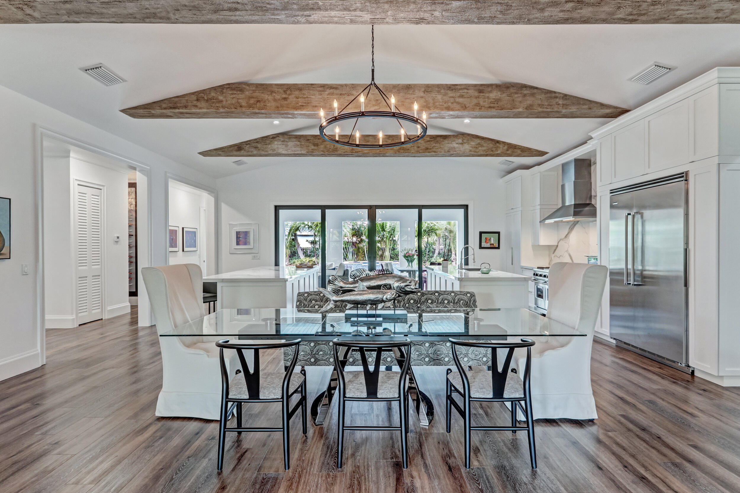 LITTLE RANCHES IN - Residential