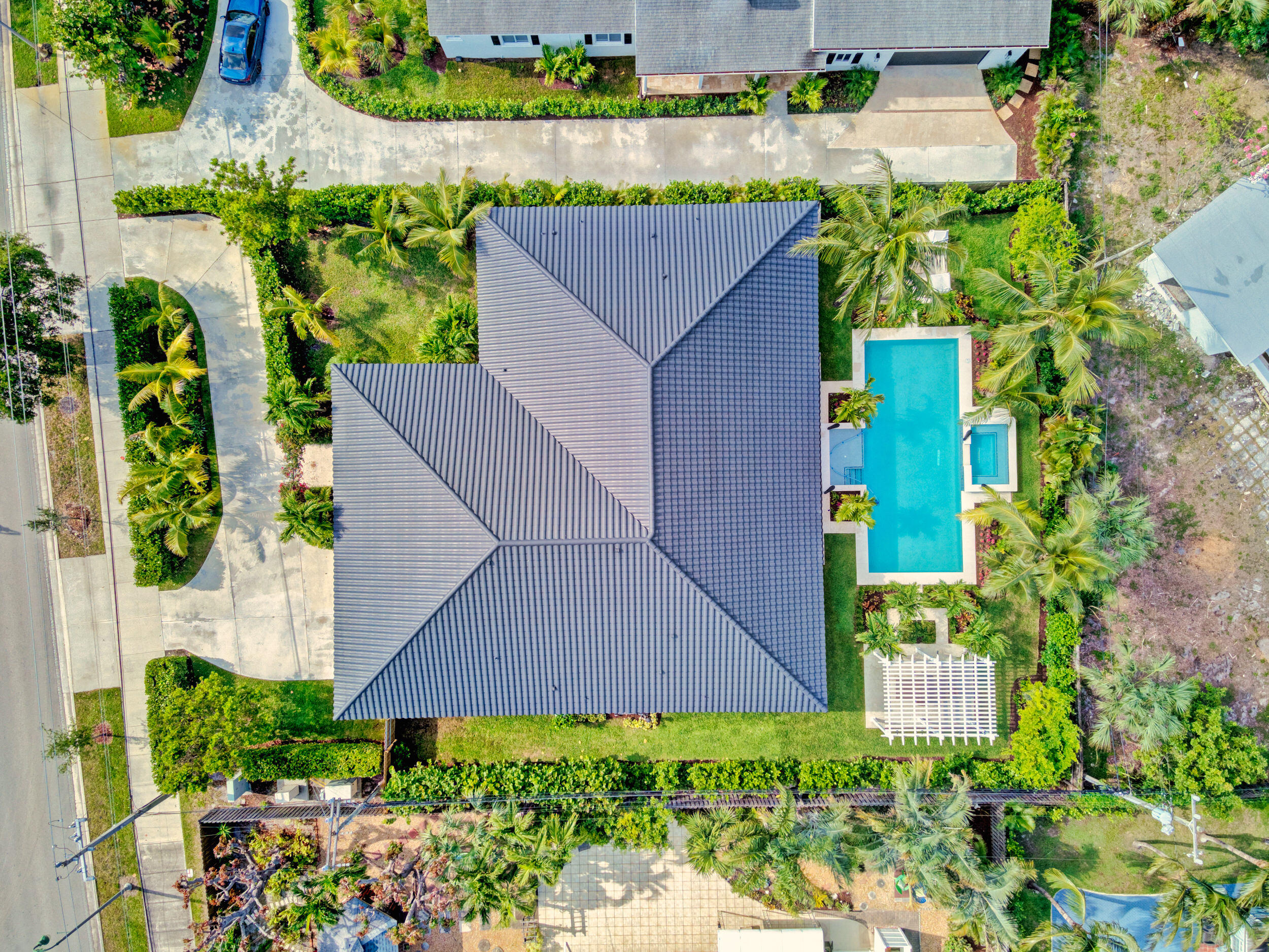 LITTLE RANCHES IN - Residential