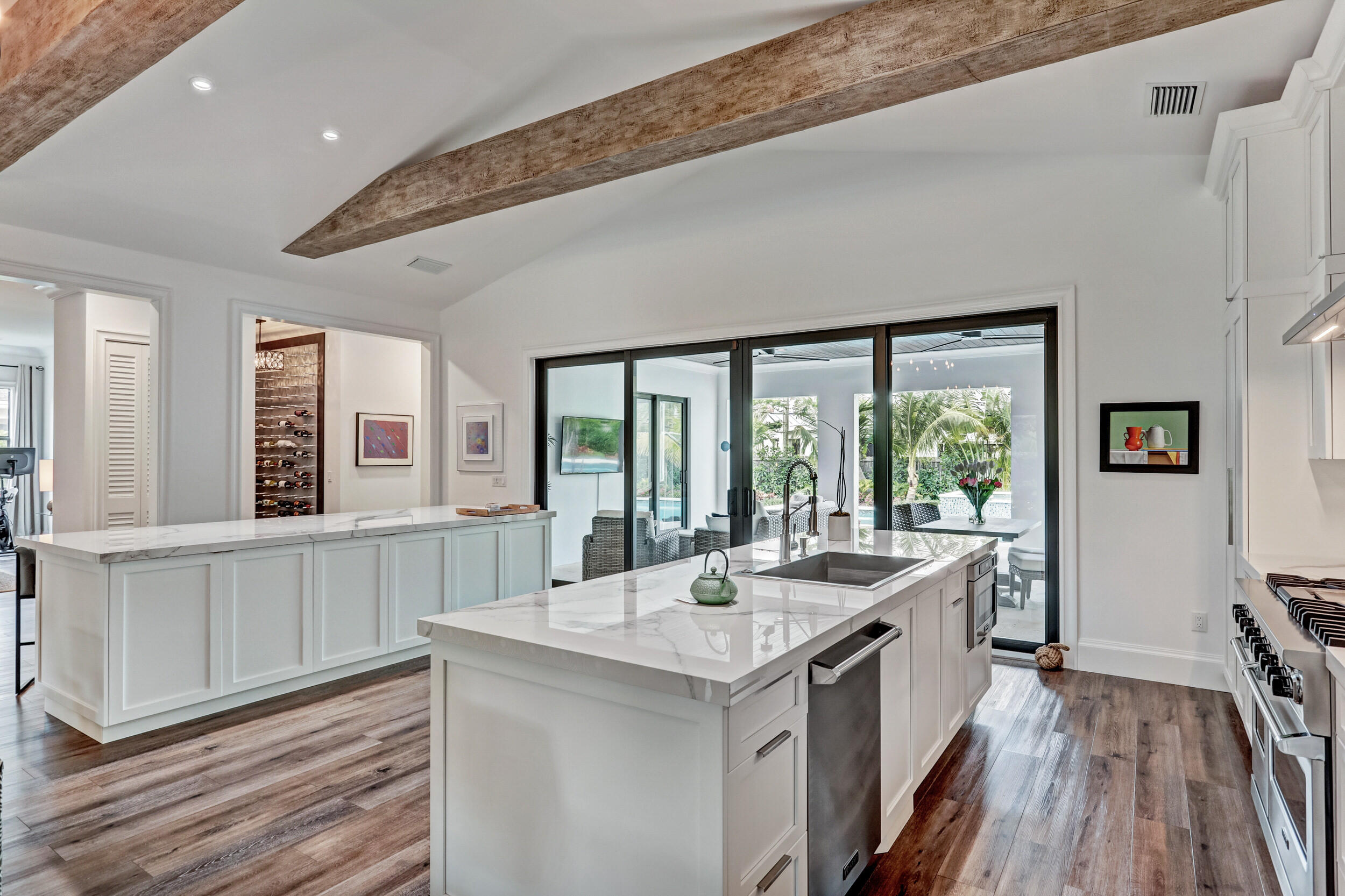 LITTLE RANCHES IN - Residential