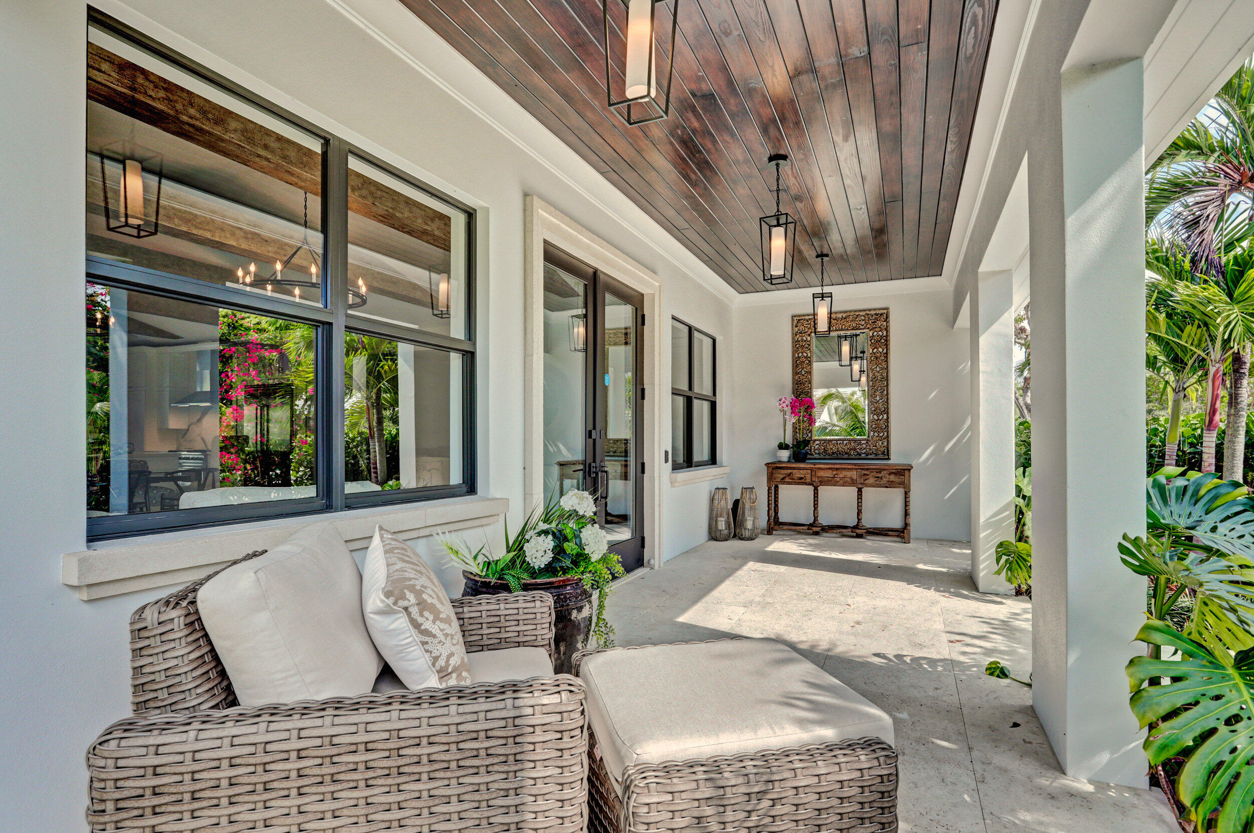 LITTLE RANCHES IN - Residential