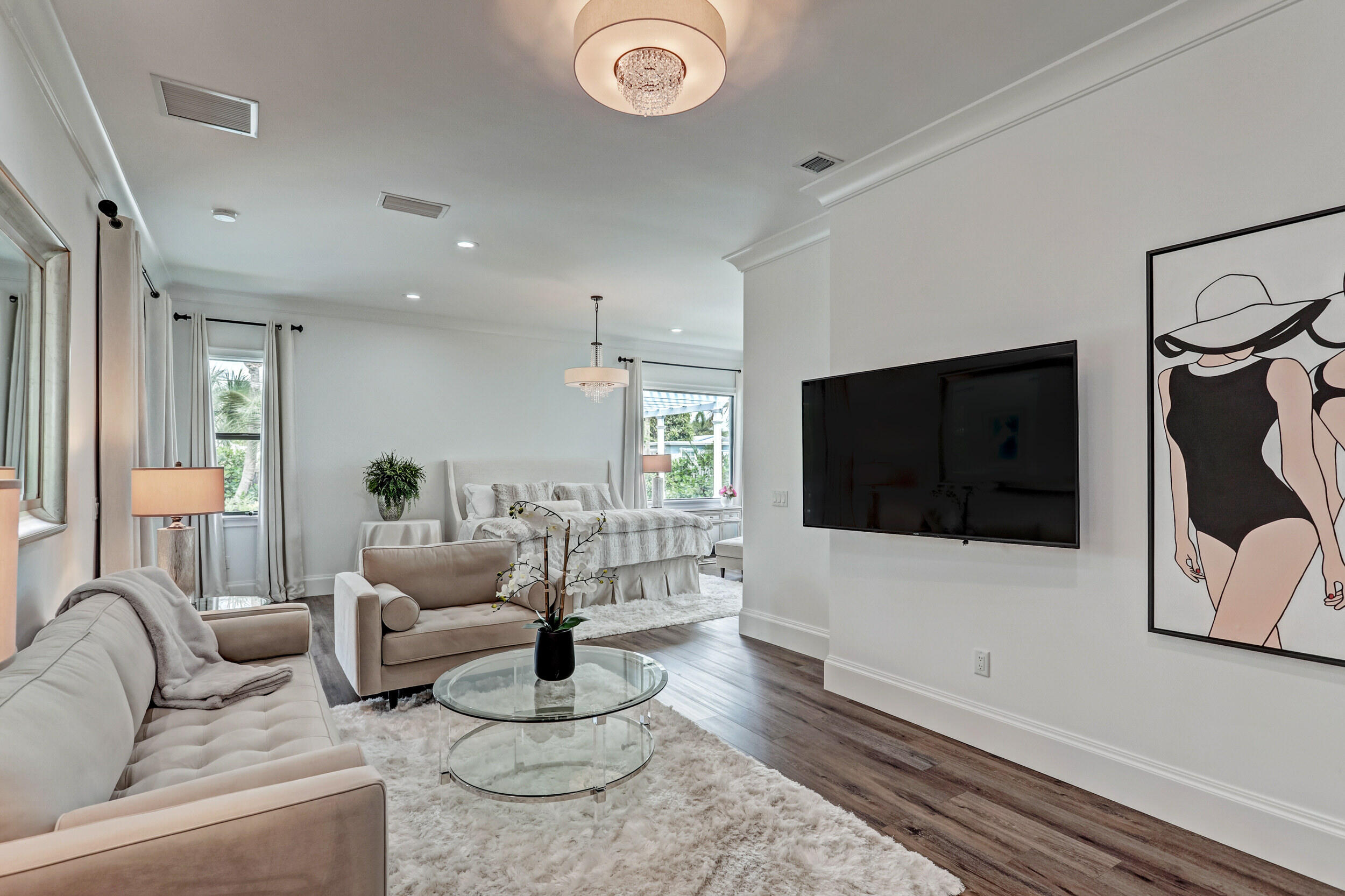 LITTLE RANCHES IN - Residential