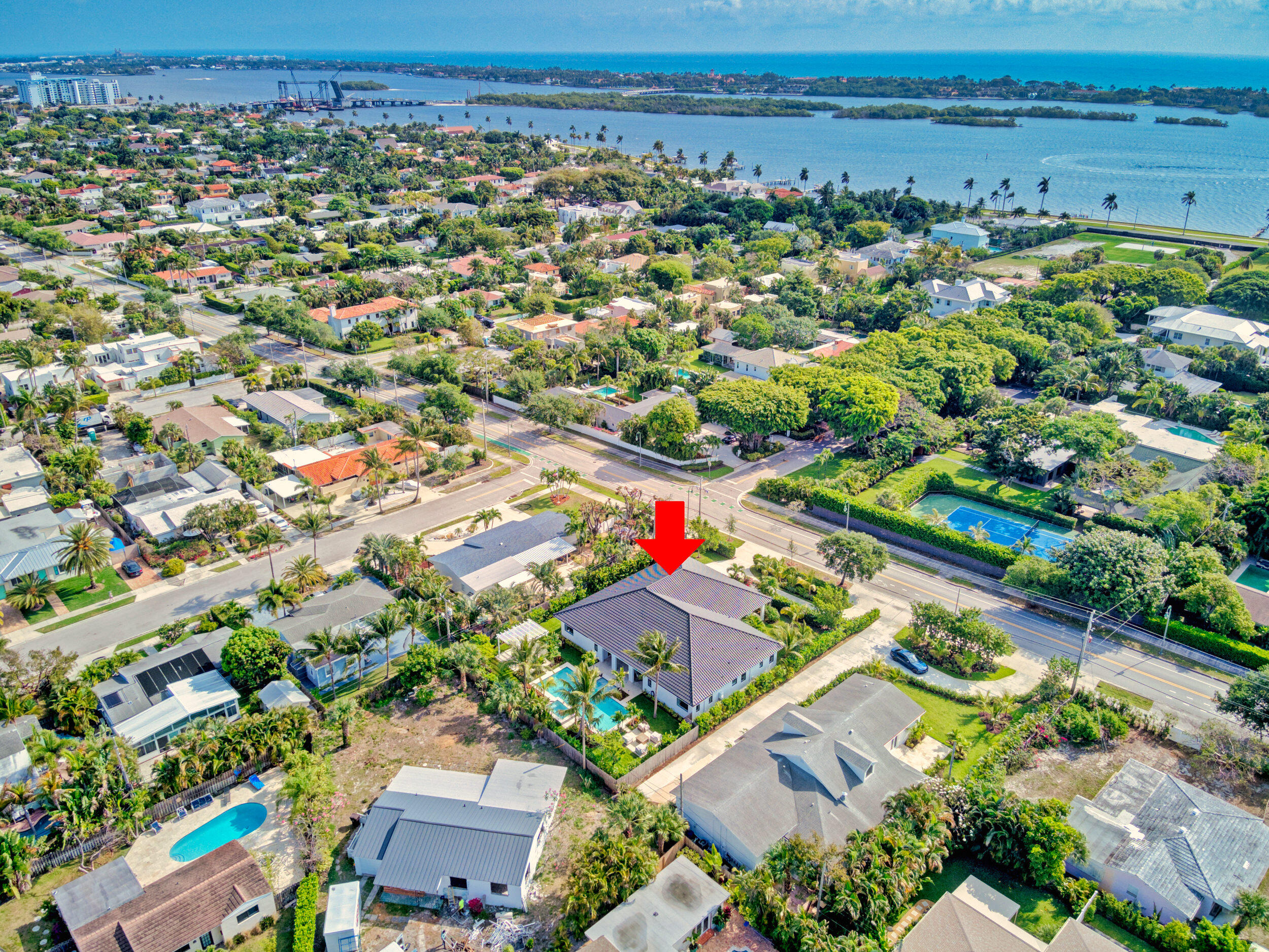 LITTLE RANCHES IN - Residential