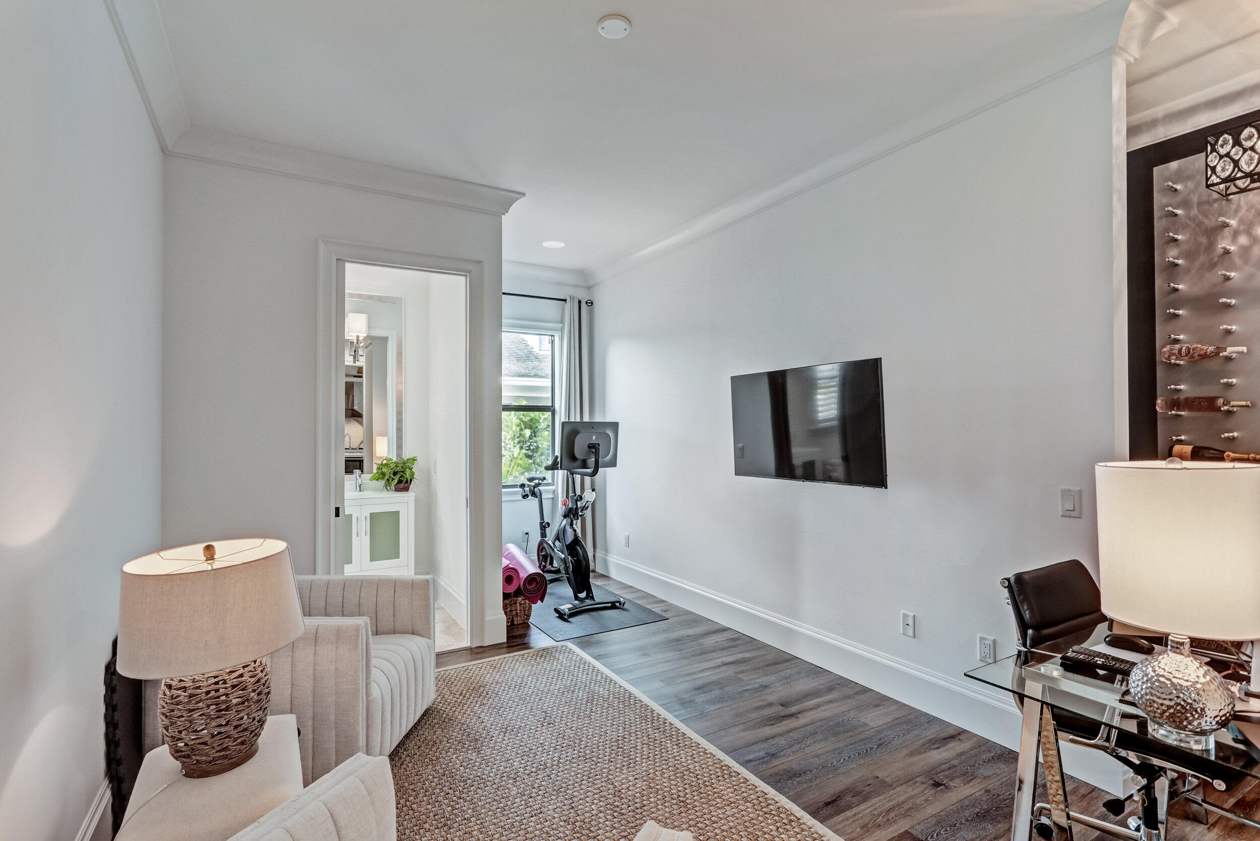 LITTLE RANCHES IN - Residential