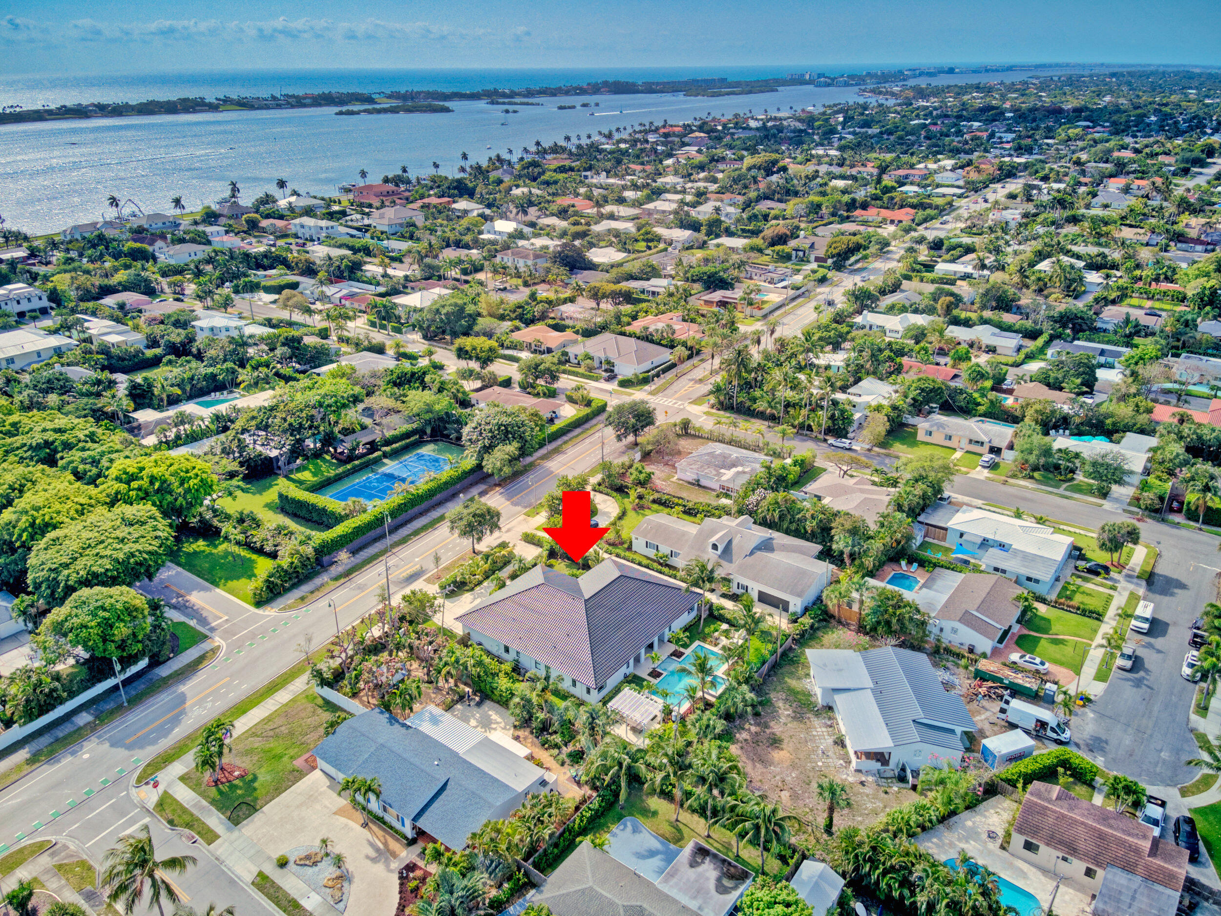 LITTLE RANCHES IN - Residential