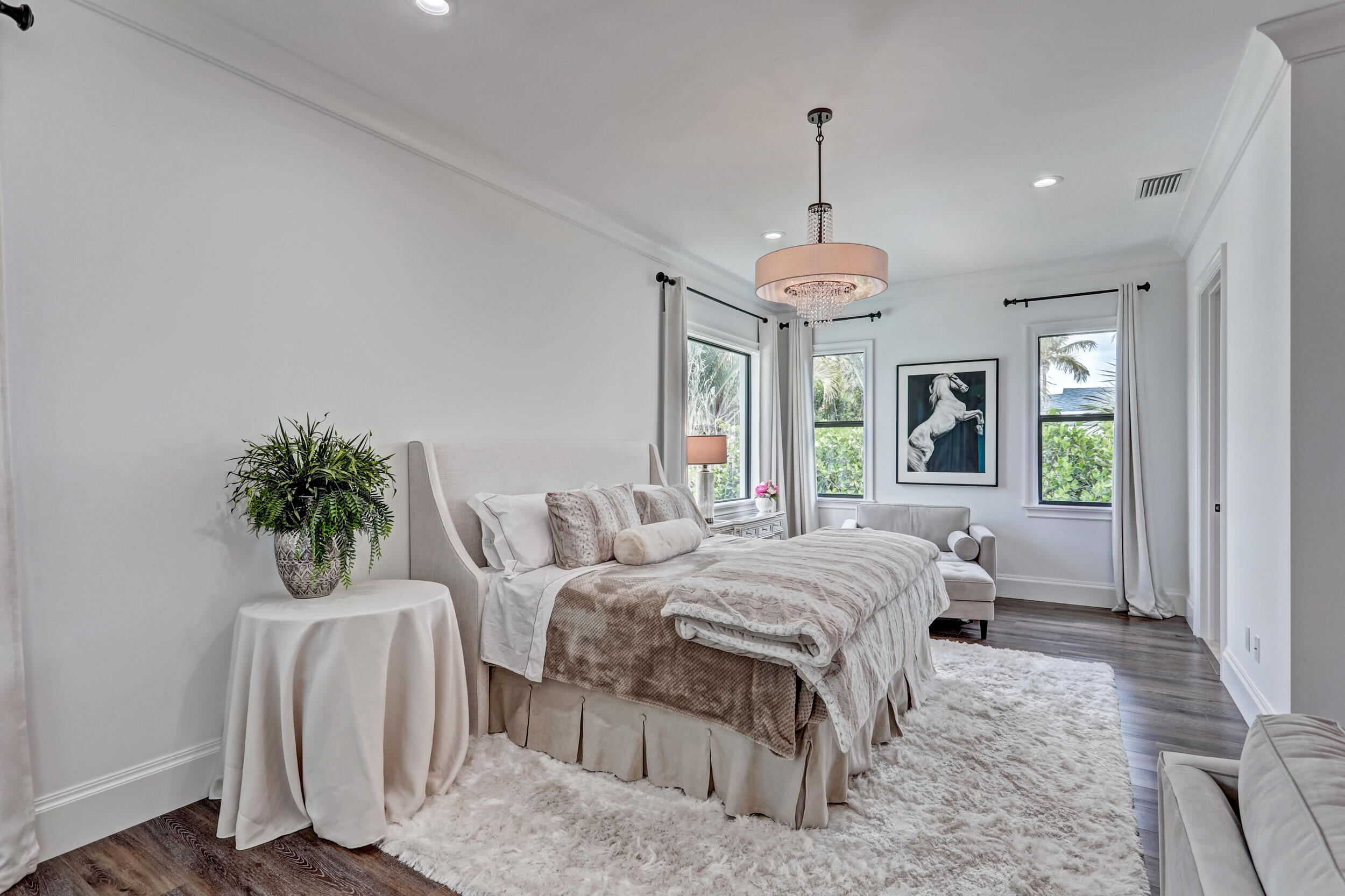 LITTLE RANCHES IN - Residential