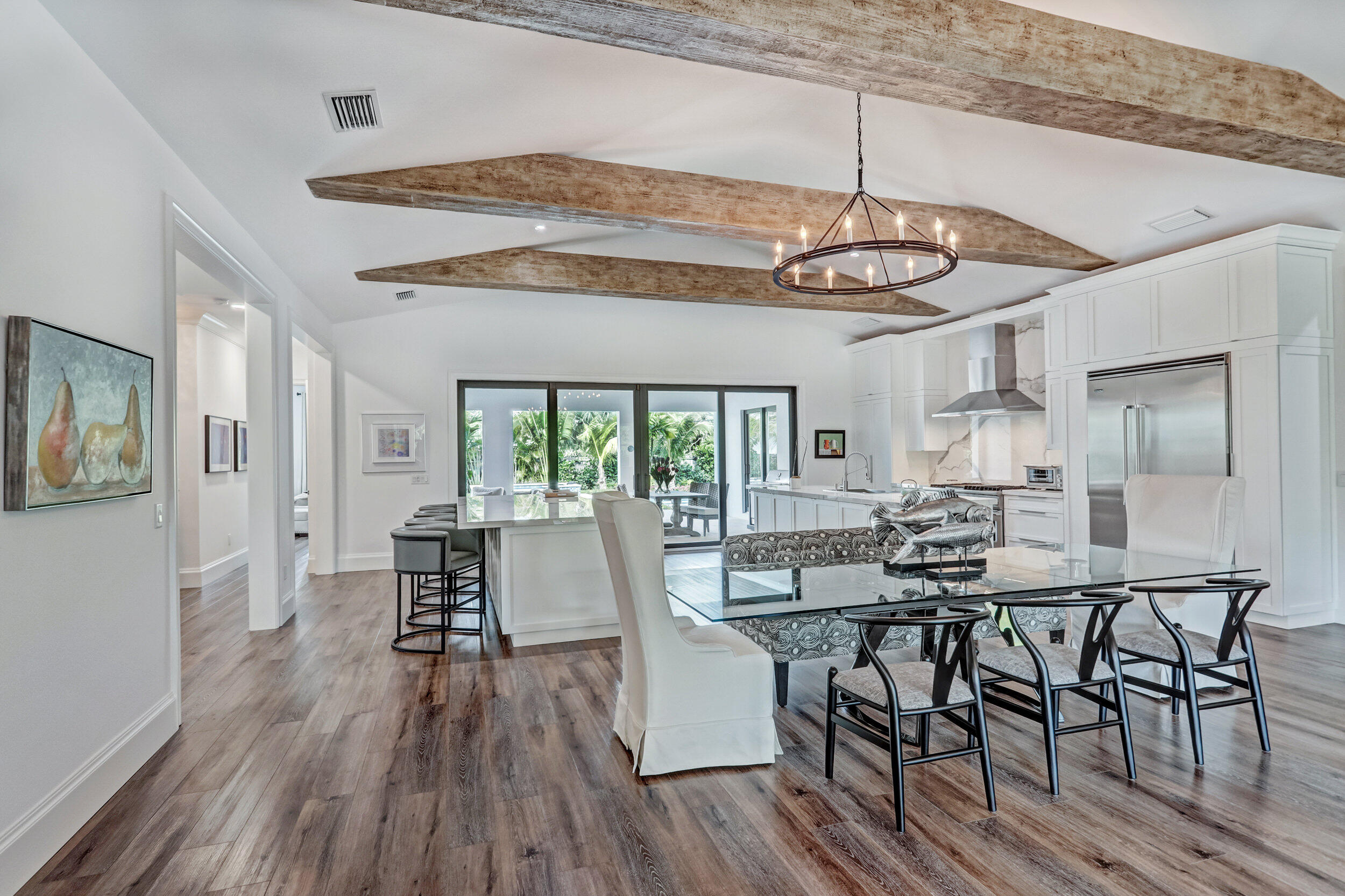 LITTLE RANCHES IN - Residential