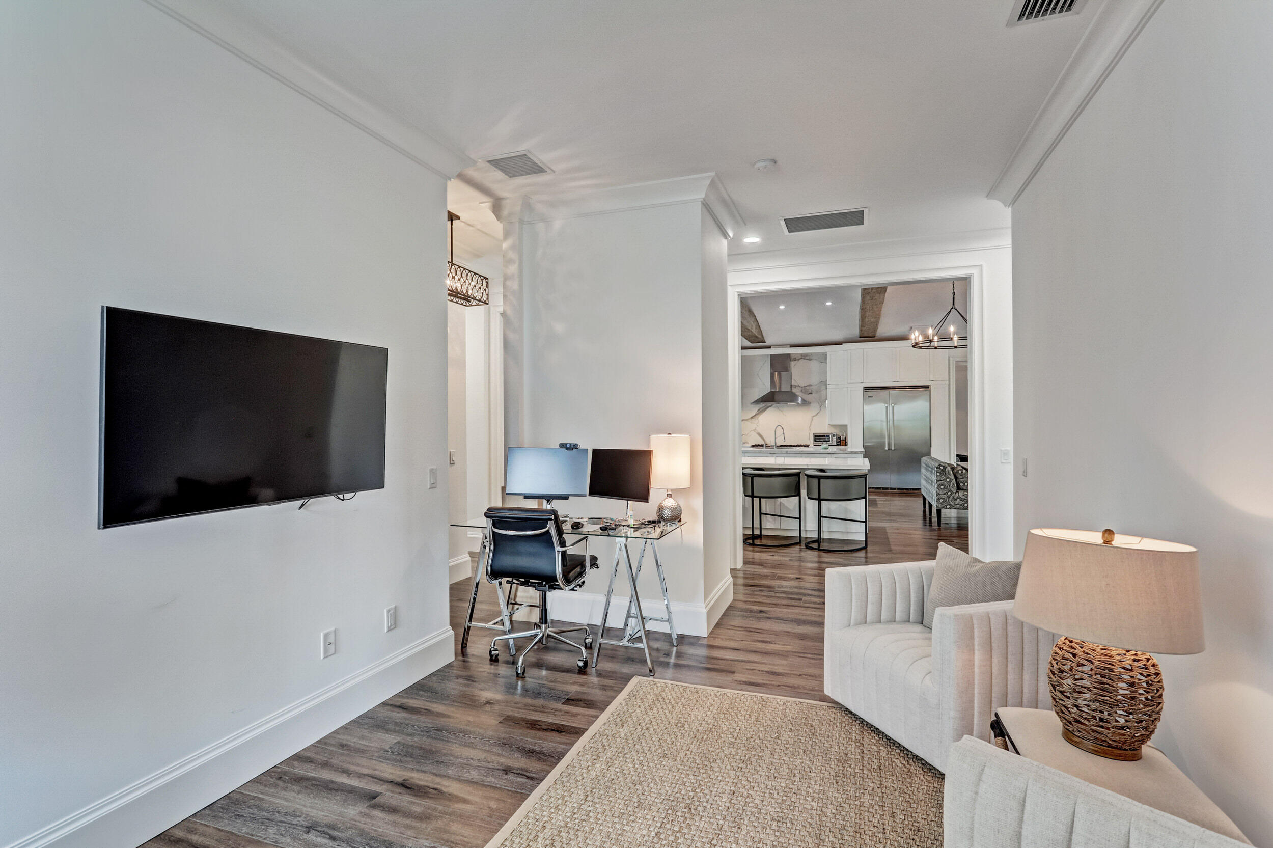 LITTLE RANCHES IN - Residential