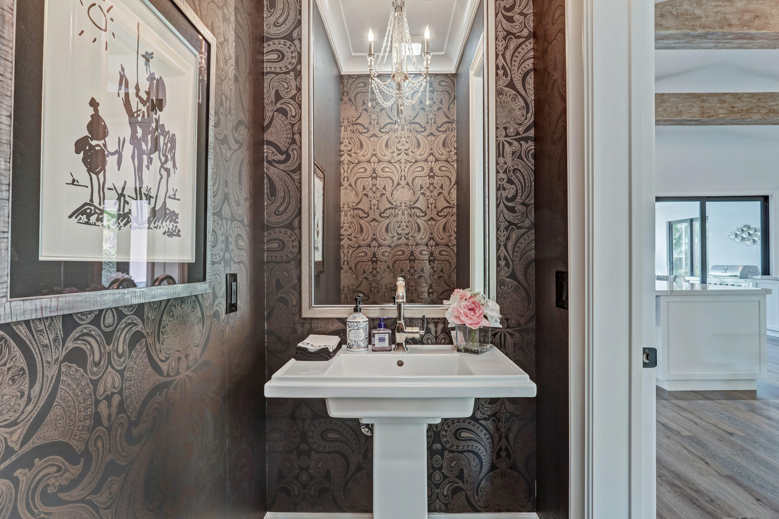 LITTLE RANCHES IN - Residential