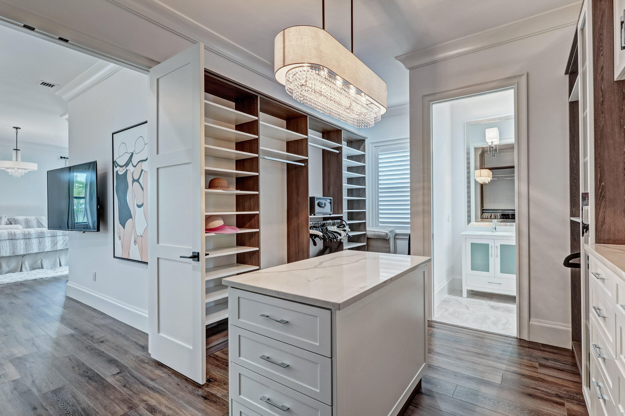 LITTLE RANCHES IN - Residential