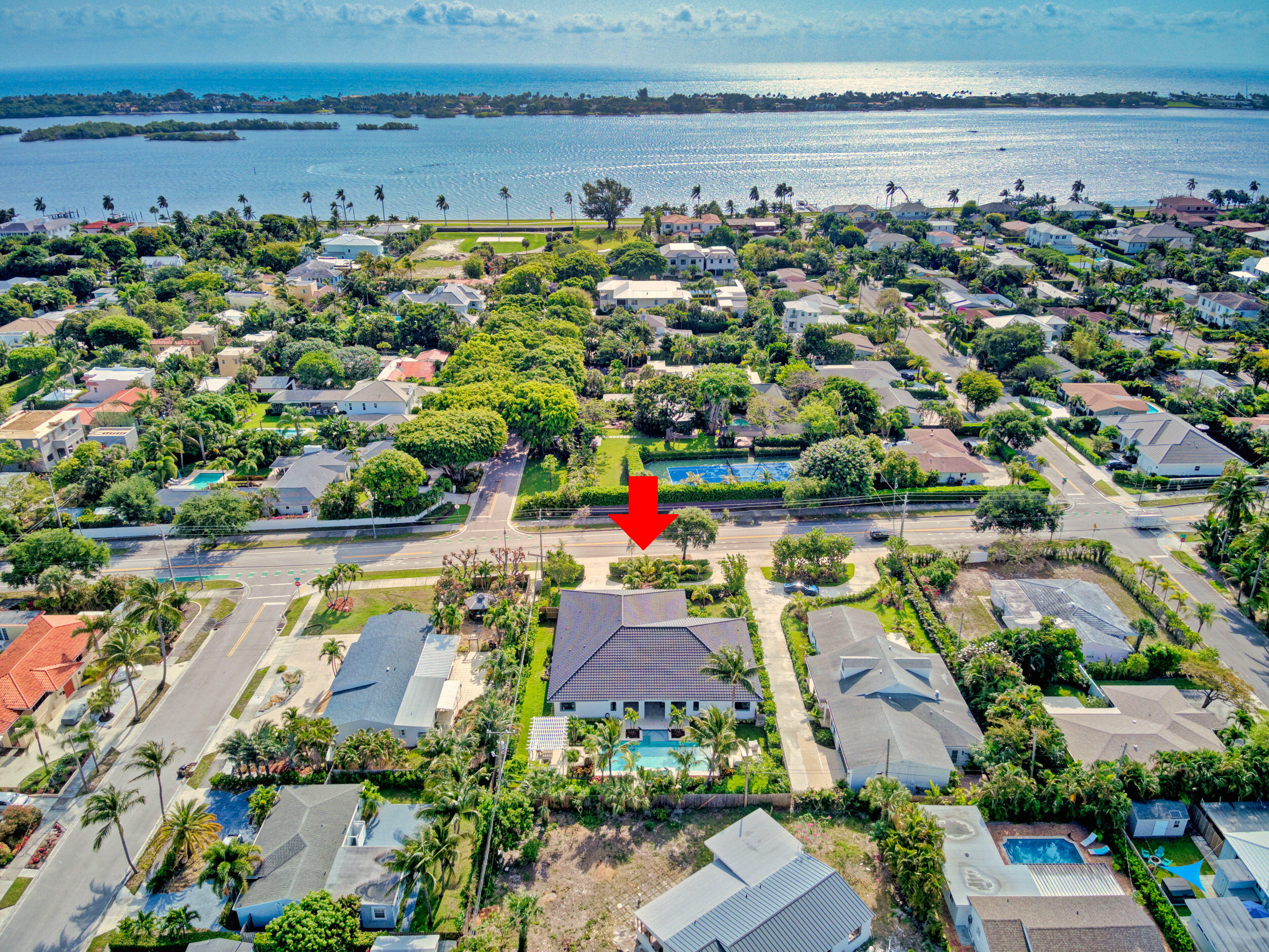 LITTLE RANCHES IN - Residential