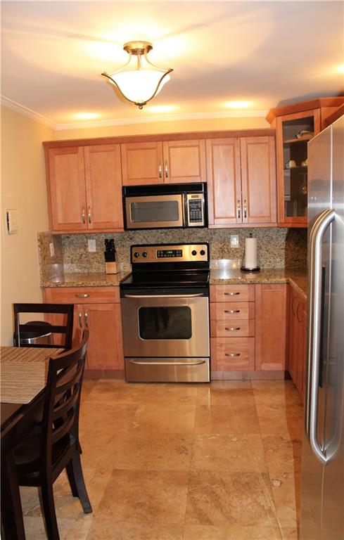 SILVER THATCH - Residential