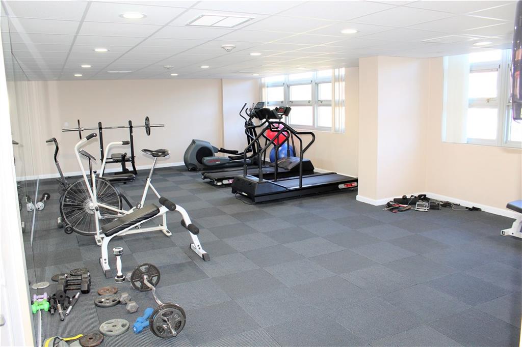 SILVER THATCH - Residential