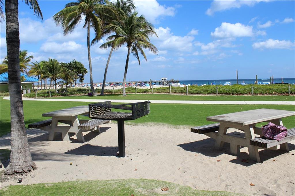 SILVER THATCH - Residential