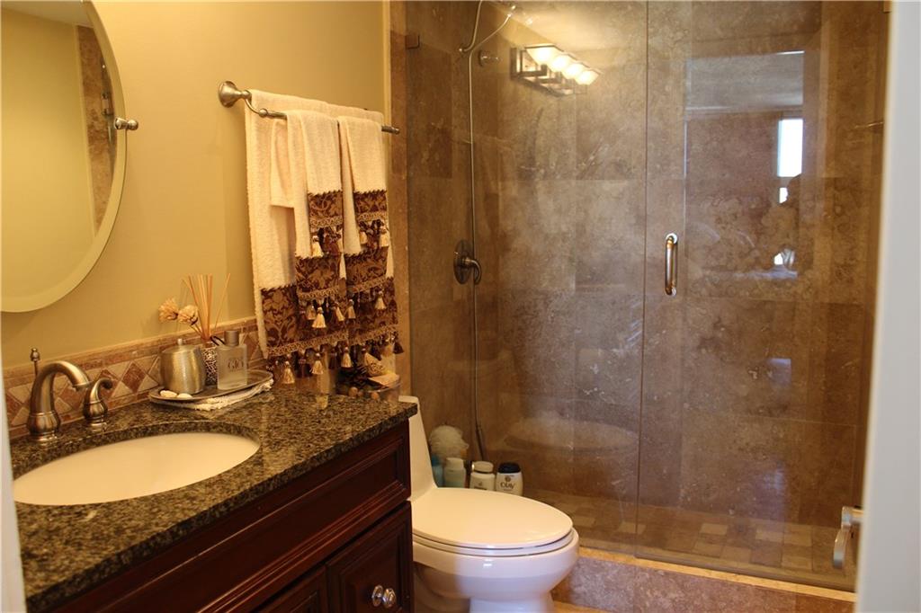 SILVER THATCH - Residential